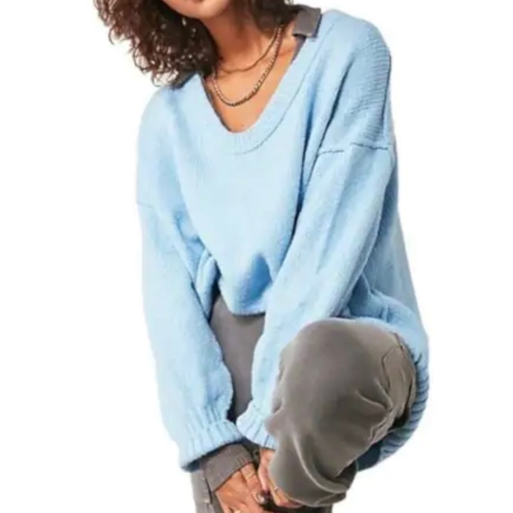 Free People women sweater blue  Brookside tunic sweater